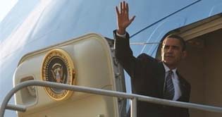 Obama arrives in Saudi Arabia